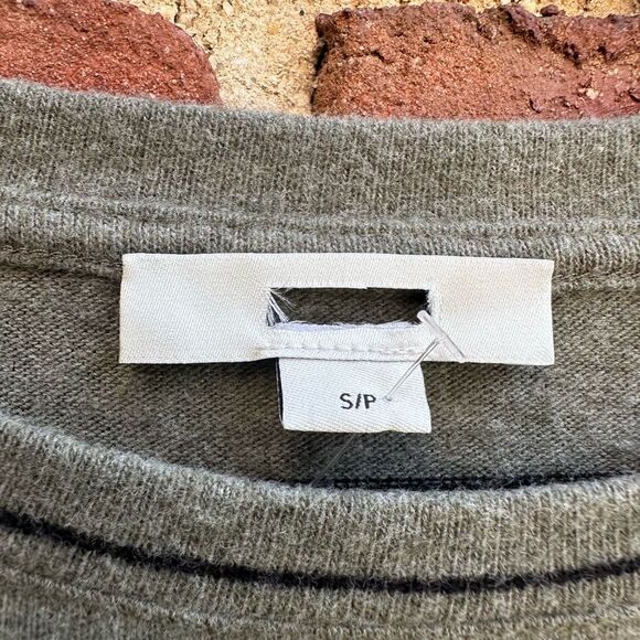VINCE $145 Striped Top long sleeve olive green womens small - Picture 5 of 9